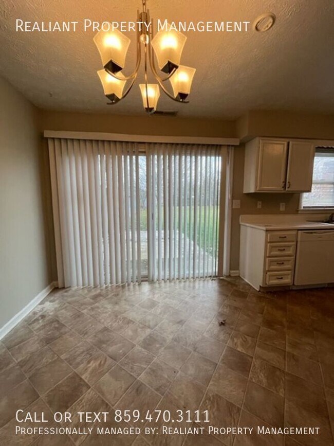 Foto del edificio - 3105 Glenridge Cir