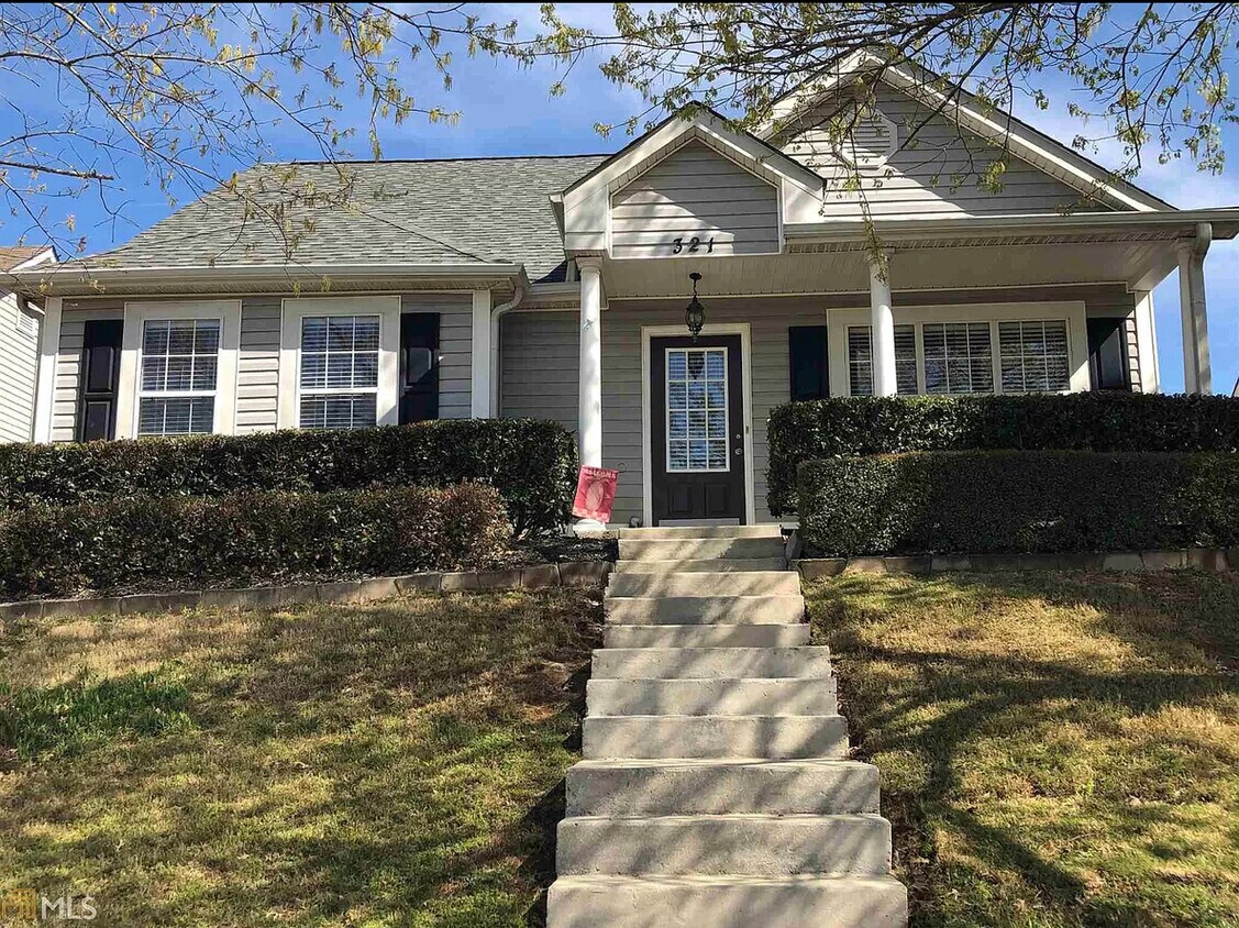 321 Fairdale Trace front entrance: 2 car garage around back attached - 321 Fairdale Trce