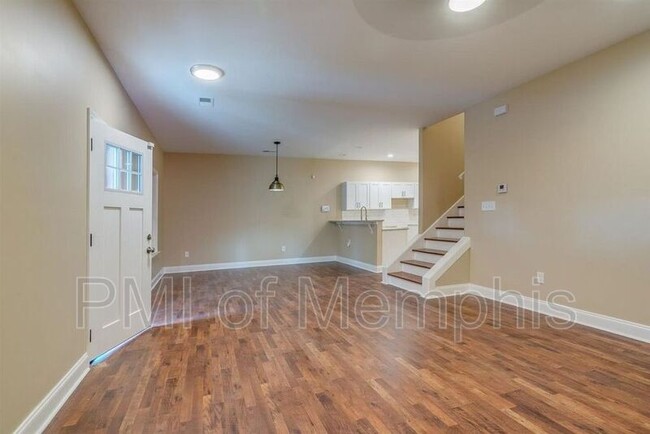Foto del edificio - 680 N Manassas St