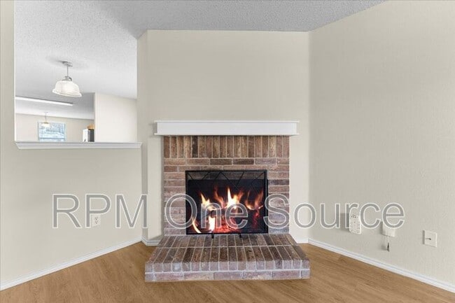 Building Photo - 2633 Salt Maker Way