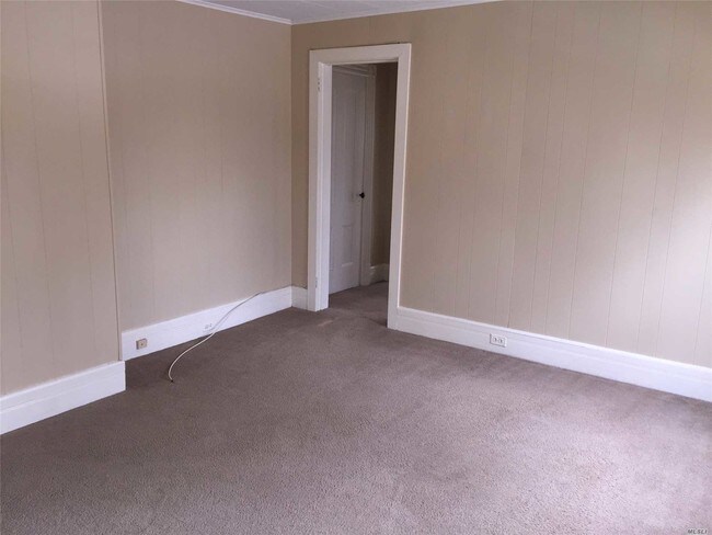 Foto del edificio - 373 Sea Cliff Ave