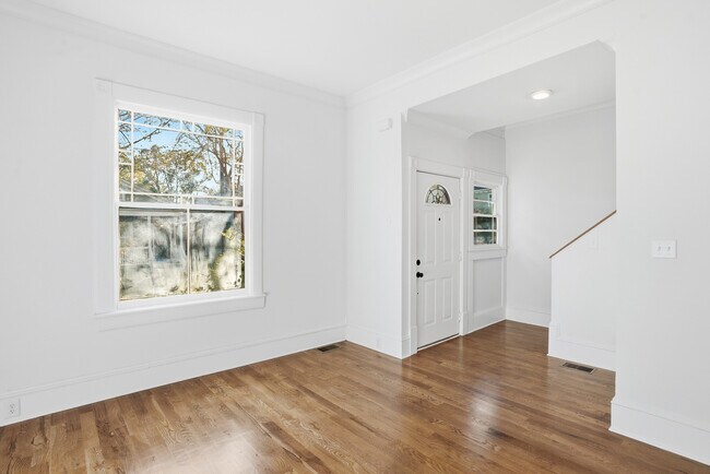 Foto del edificio - 518 E 33rd St