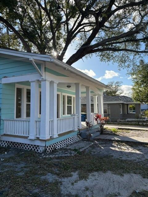 Building Photo - 911 Hart St