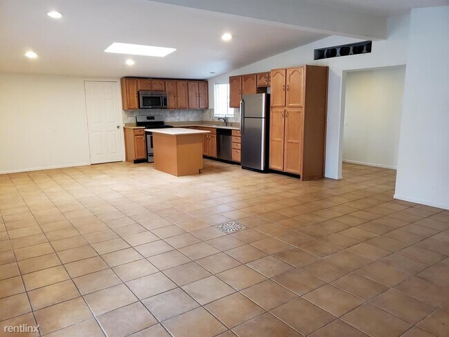 Foto del edificio - 3 br, 2 bath House - 43845 Marigold Dr