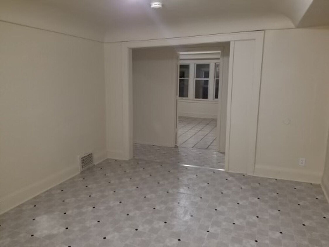 Foto principal - 2505-2507 N 9th St. (Duplex)