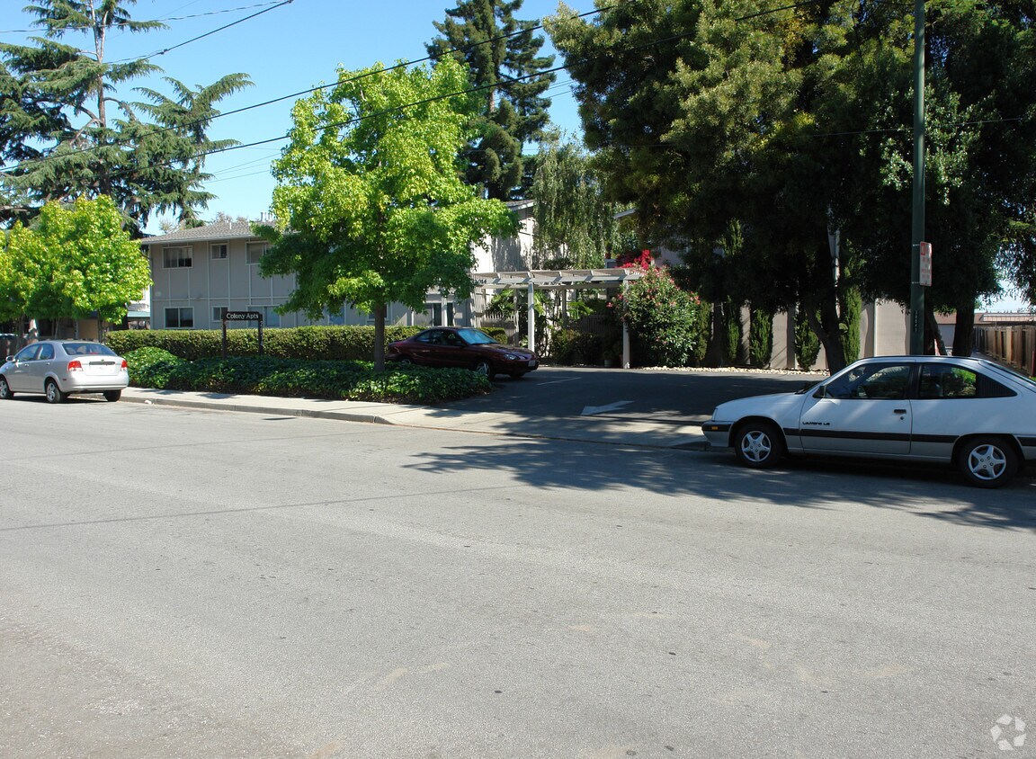 Foto del edificio - 2014 Colony St
