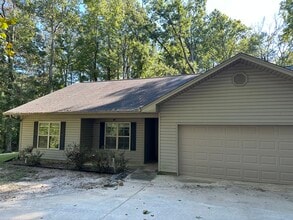 Building Photo - 1411 Caney Ln