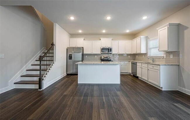 Building Photo - 201 Margrave Dr