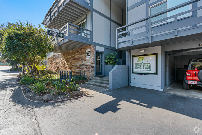 Entrance - Hillside Gardens