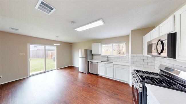 Foto del edificio - 20323 Baron Brook Dr