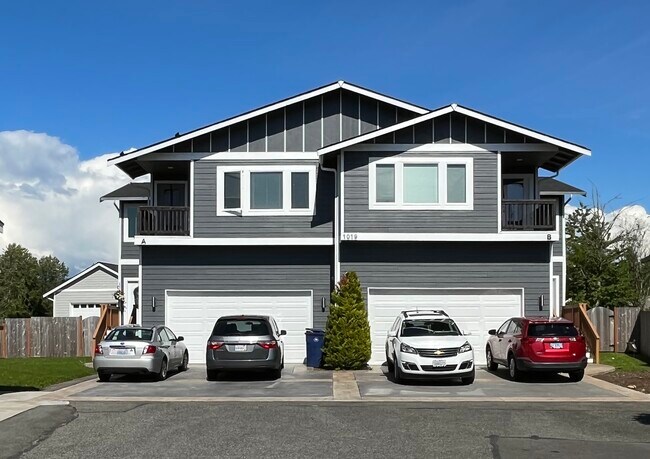 Building Photo - 1019 122nd Ave NE