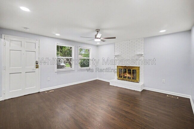 Foto del edificio - 841 McArthur Ave