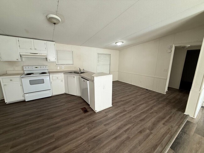 Foto del edificio - 2168 Lee Rd 430