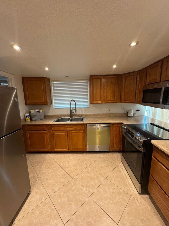 Foto del edificio - 2-Bedroom Condo in Prime Mesa Location!