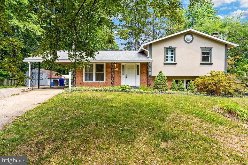 Foto principal - 13916 Dowlais Dr