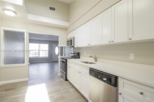 Foto del edificio - 721 N E St