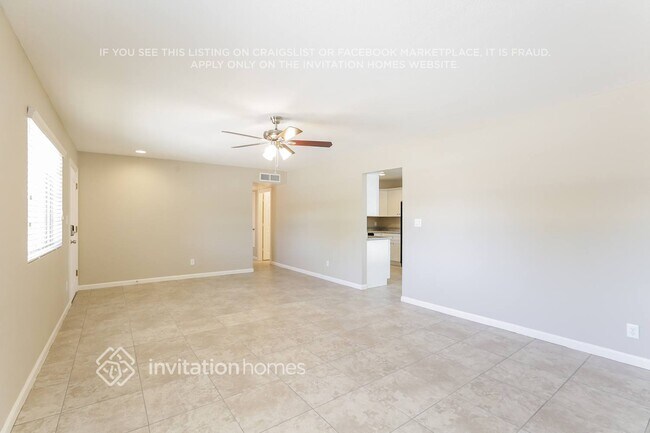 Building Photo - 3843 W Bloomfield Rd