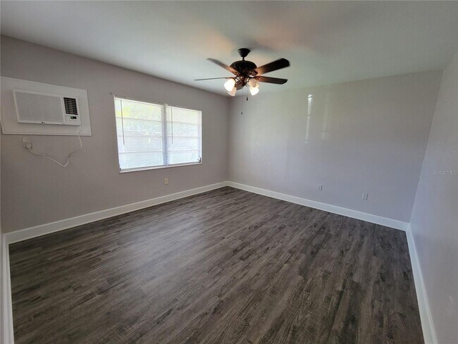 Foto del edificio - Charming 1/1 Duplex in St. Cloud – No HOA ...