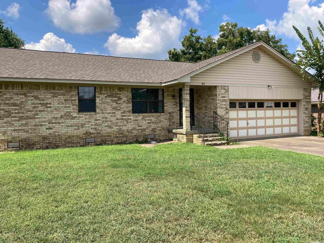 19 Sherwood Loop, Searcy, AR 72143 House Rental in Searcy, AR