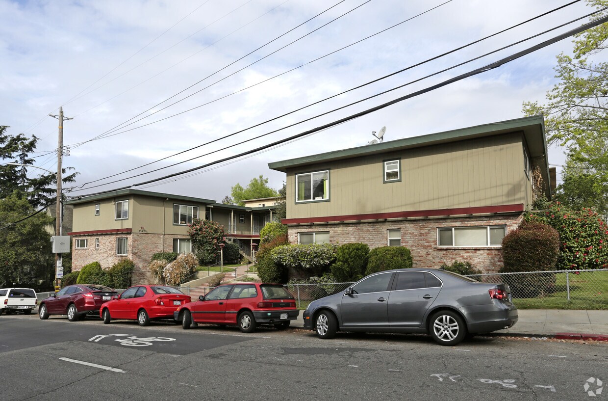 Primary Photo - 3545 Harrison St
