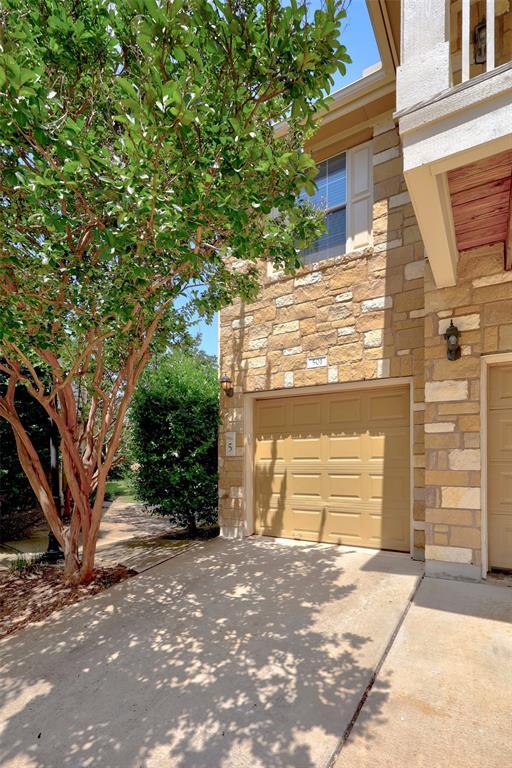 Foto del edificio - 16100 S Great Oaks Dr