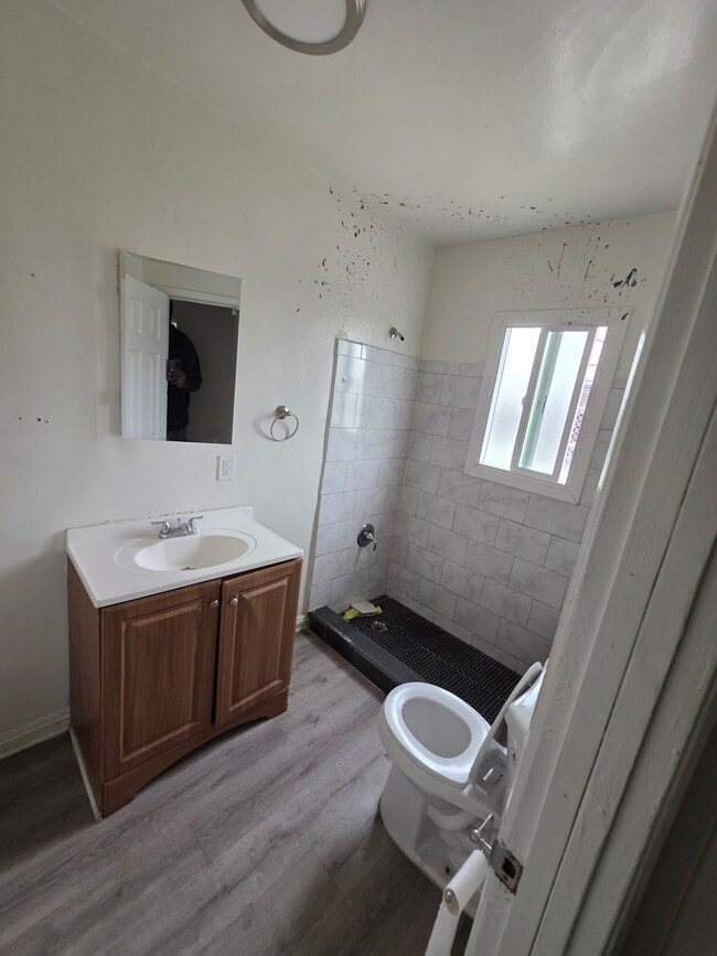 Foto del edificio - 2760 E. 57th St.