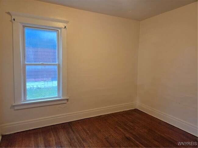 Building Photo - 168 Rodney Ave