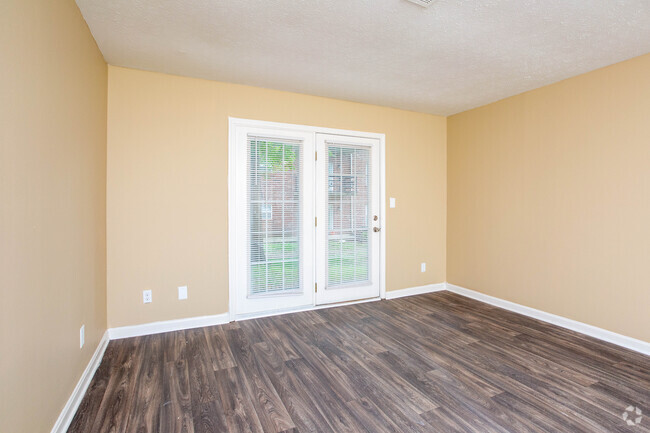 2BR, 2BA - 1,100 SF - Living Room - Addison Park Apartments