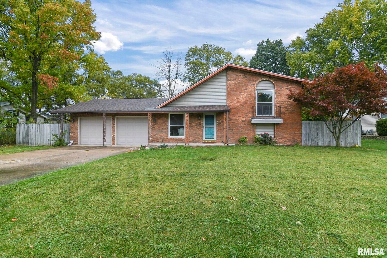 Foto principal - 505 Magnolia Dr