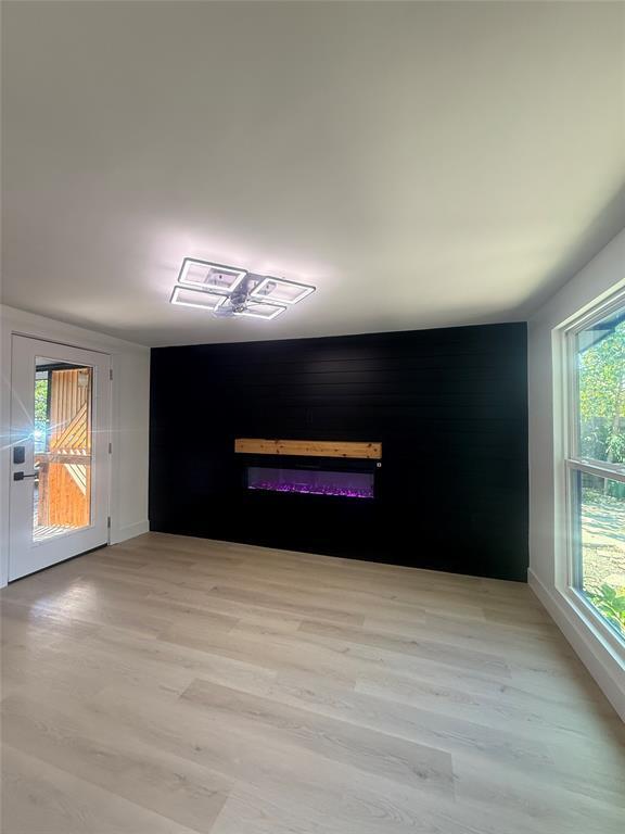 Foto del edificio - 5903 Nancy Dr