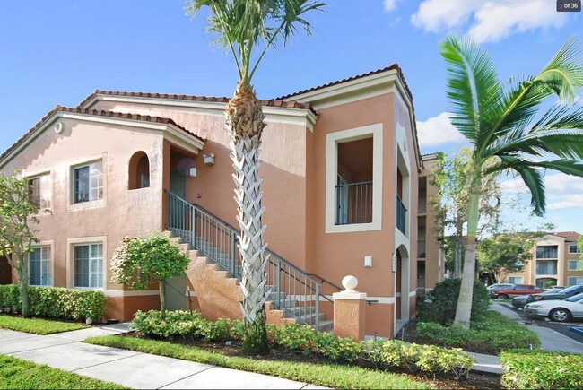 Building Photo - 8010 N Nob Hill Rd