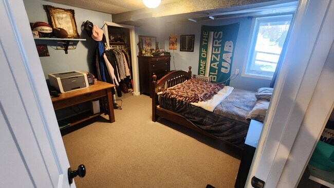 Foto del edificio - 321 Swanson Cir