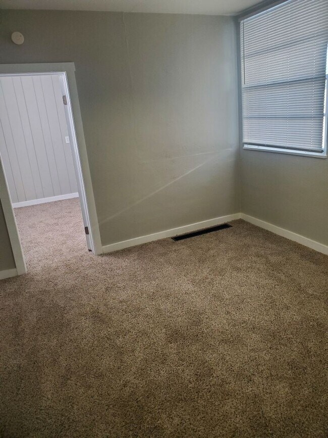 Foto del edificio - Nice Sized Yard