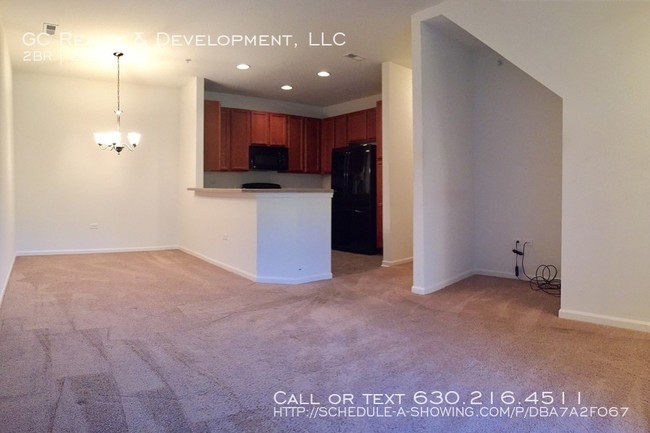 Building Photo - 2250 Aurora Dr
