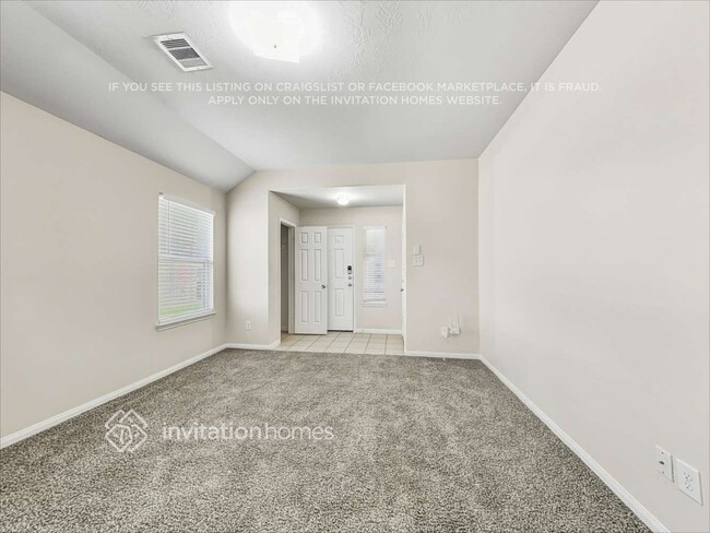 Building Photo - 5907 Deep S Dr