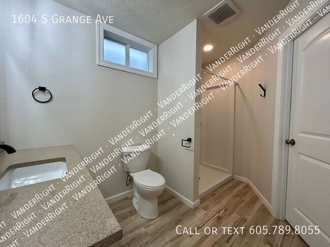 Foto del edificio - 1604 S Grange Ave