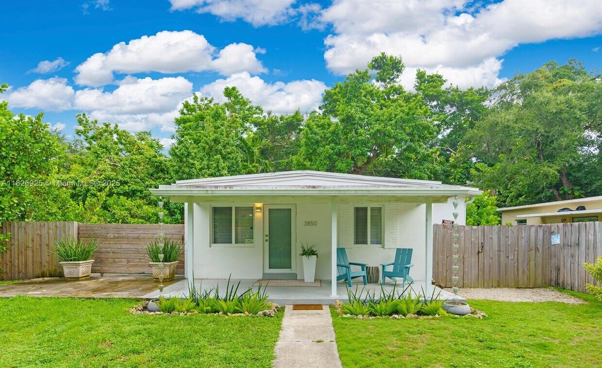 Primary Photo - 3850 Charles Terrace