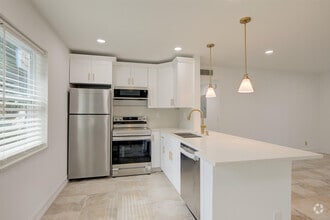 Building Photo - 372 Piedmont H