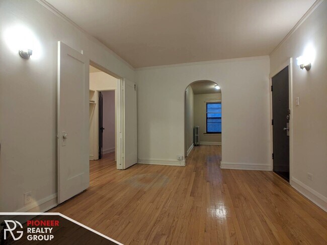 Foto del edificio - 4910 N Hoyne Ave