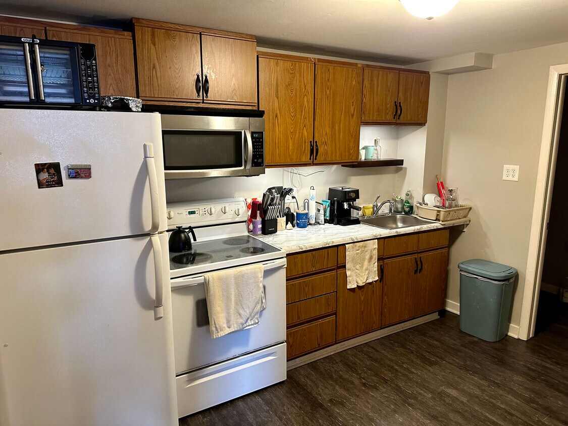 116 N Washington Ave Unit 116, Bradley, IL 60915 Condo for Rent in