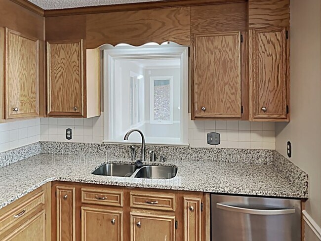 Foto del edificio - 213 Bradberry Ln
