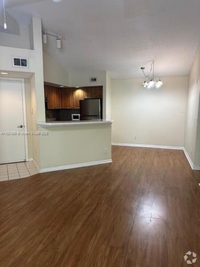 Building Photo - 12950 Vista Isles Dr