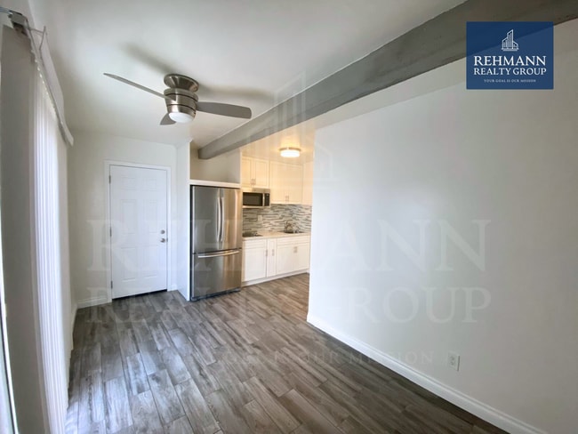 Building Photo - 3722 Bancroft Dr