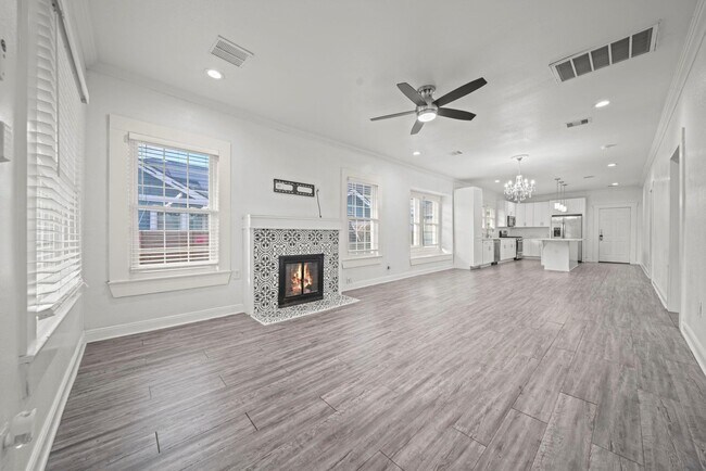 Foto del edificio - 5711 Sherman St