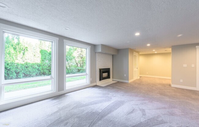 Photo - 5300 SW Dover Ln Apartments