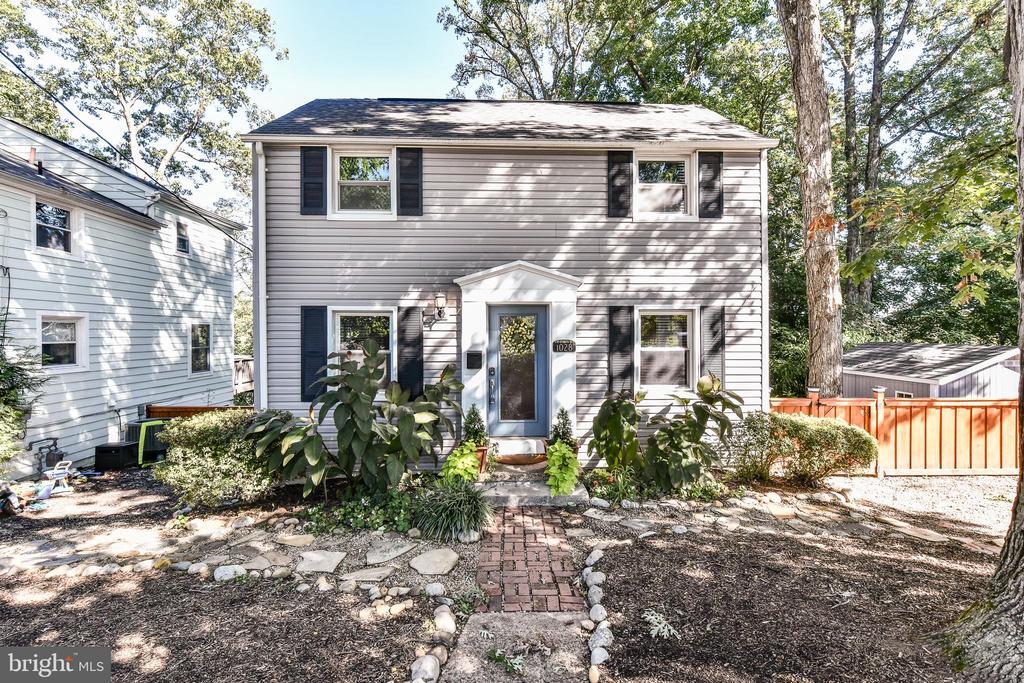 Foto principal - 1028 S Edison St