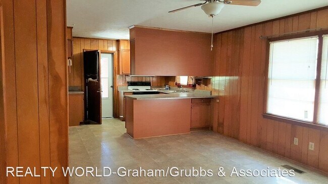 Foto del edificio - 3 br, 1.5 bath House - 11680 Purcell Road