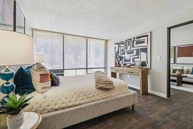 16 impresiones, 1853 W Mockingbird Ln Unidad 105, S2908-016 - Providence Mockingbird