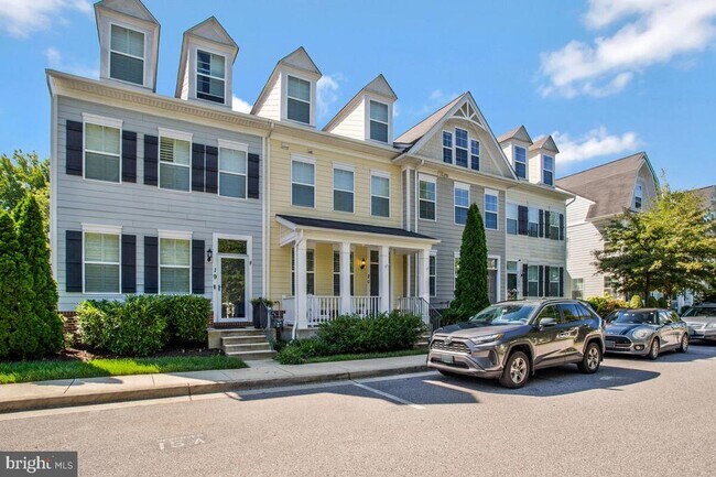 Building Photo - 20 Boucher Pl