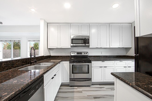 Interior Photo - Everett Cove